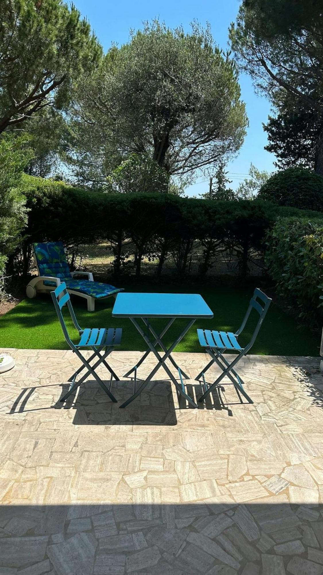 Climatise Avec Piscine-tennis-parking * Villeneuve-Loubet