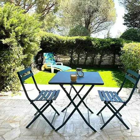 Studio Climatise Avec Piscine-Tennis-Parking Villeneuve-Loubet Exterior photo